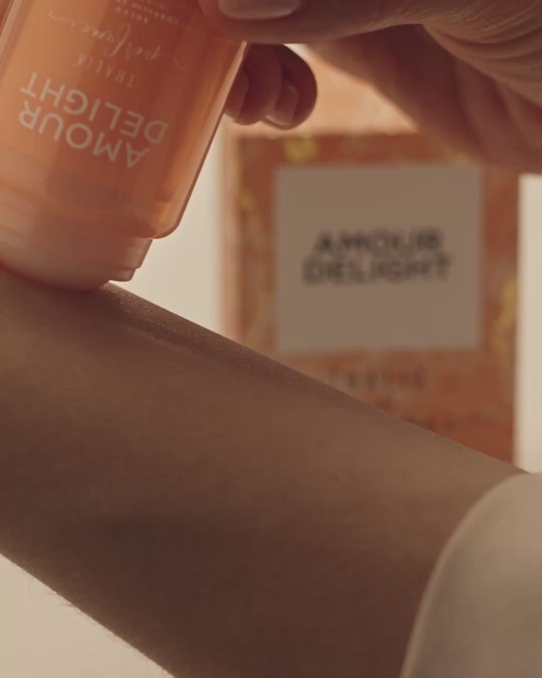 Videoyu yükle: Jelly Perfume Balm Amour Delight